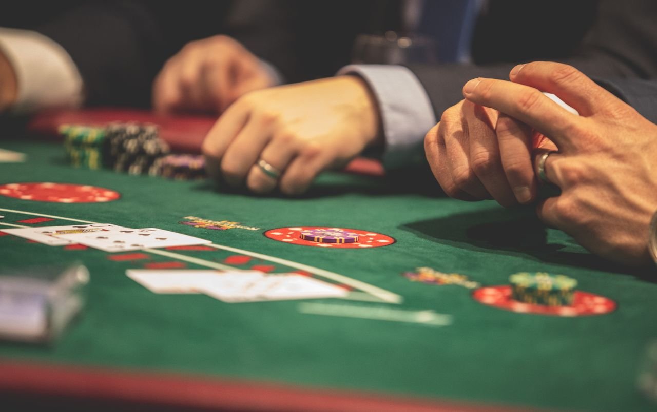 Holdem Kasino